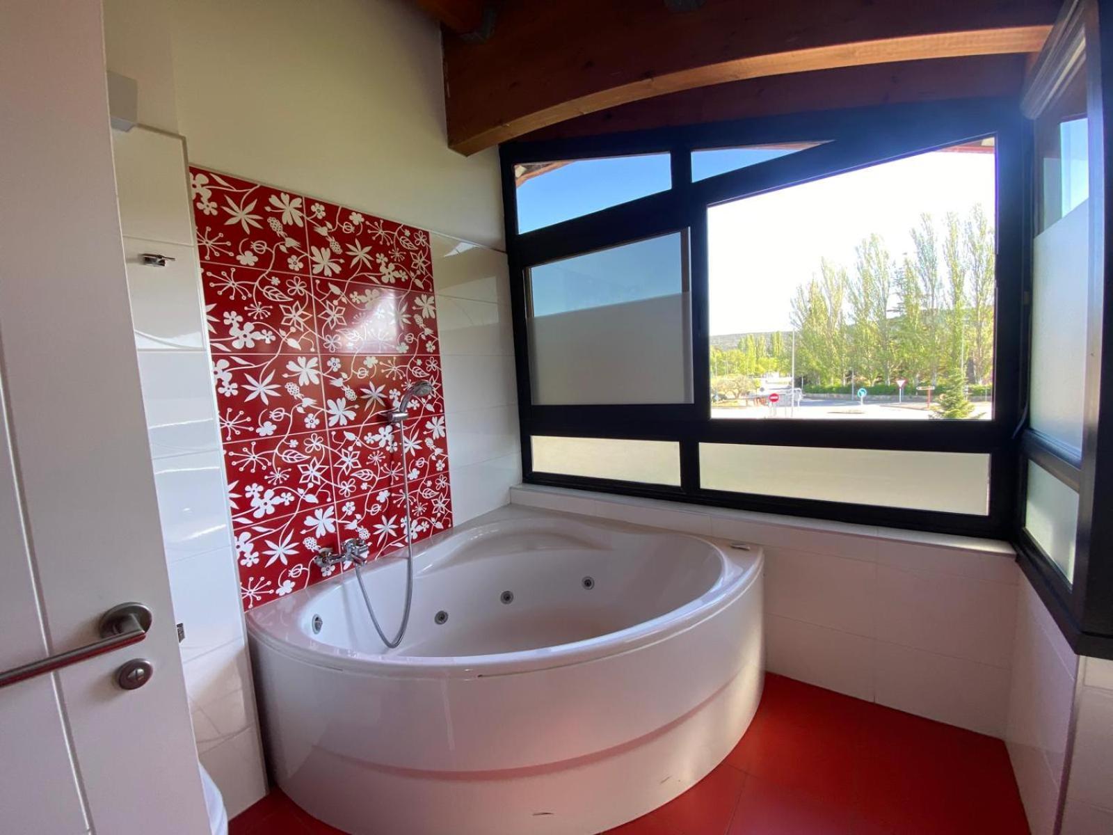 Roomrural Hotel Iru-Bide Lumbier Exteriér fotografie