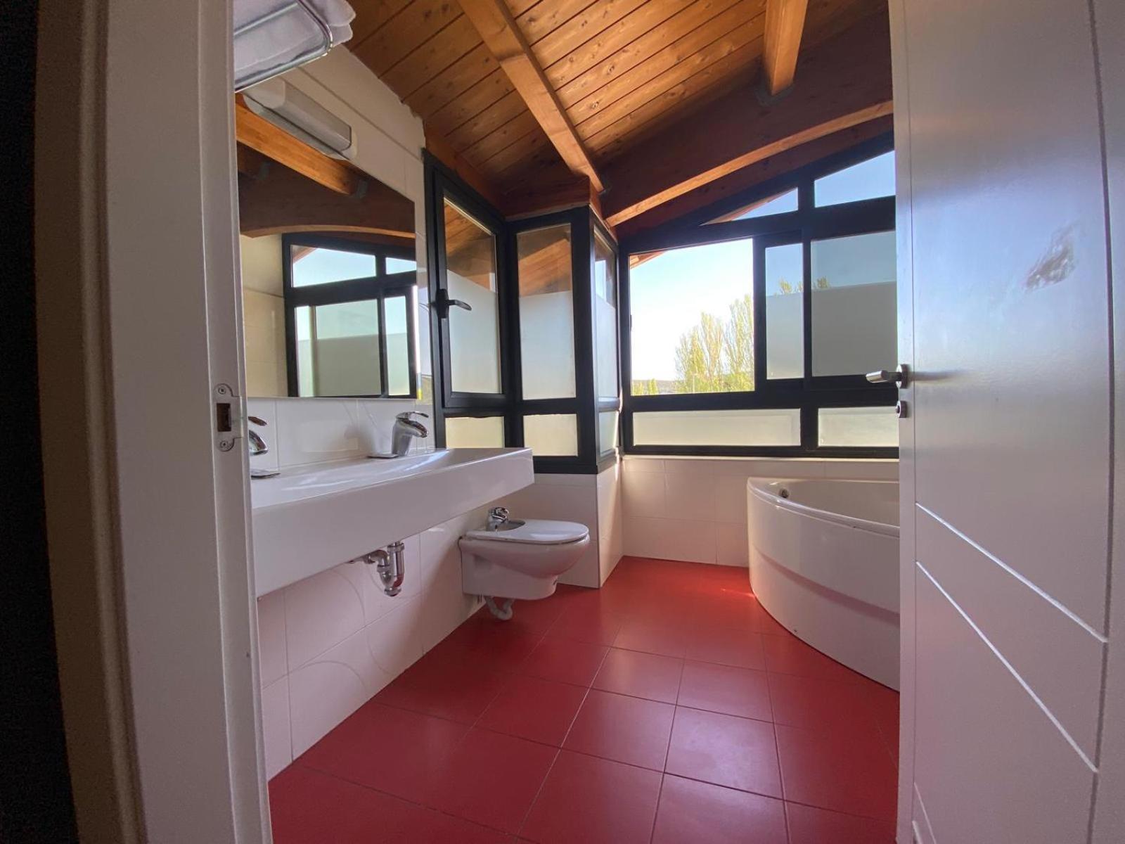 Roomrural Hotel Iru-Bide Lumbier Exteriér fotografie